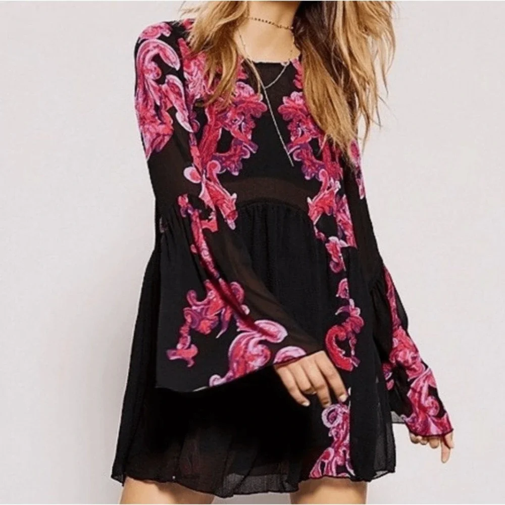 Free People intimately Symphony‎ Black M Bell Sleeve Tunic Semi Sheer Dress Boho - Picture 6 of 8